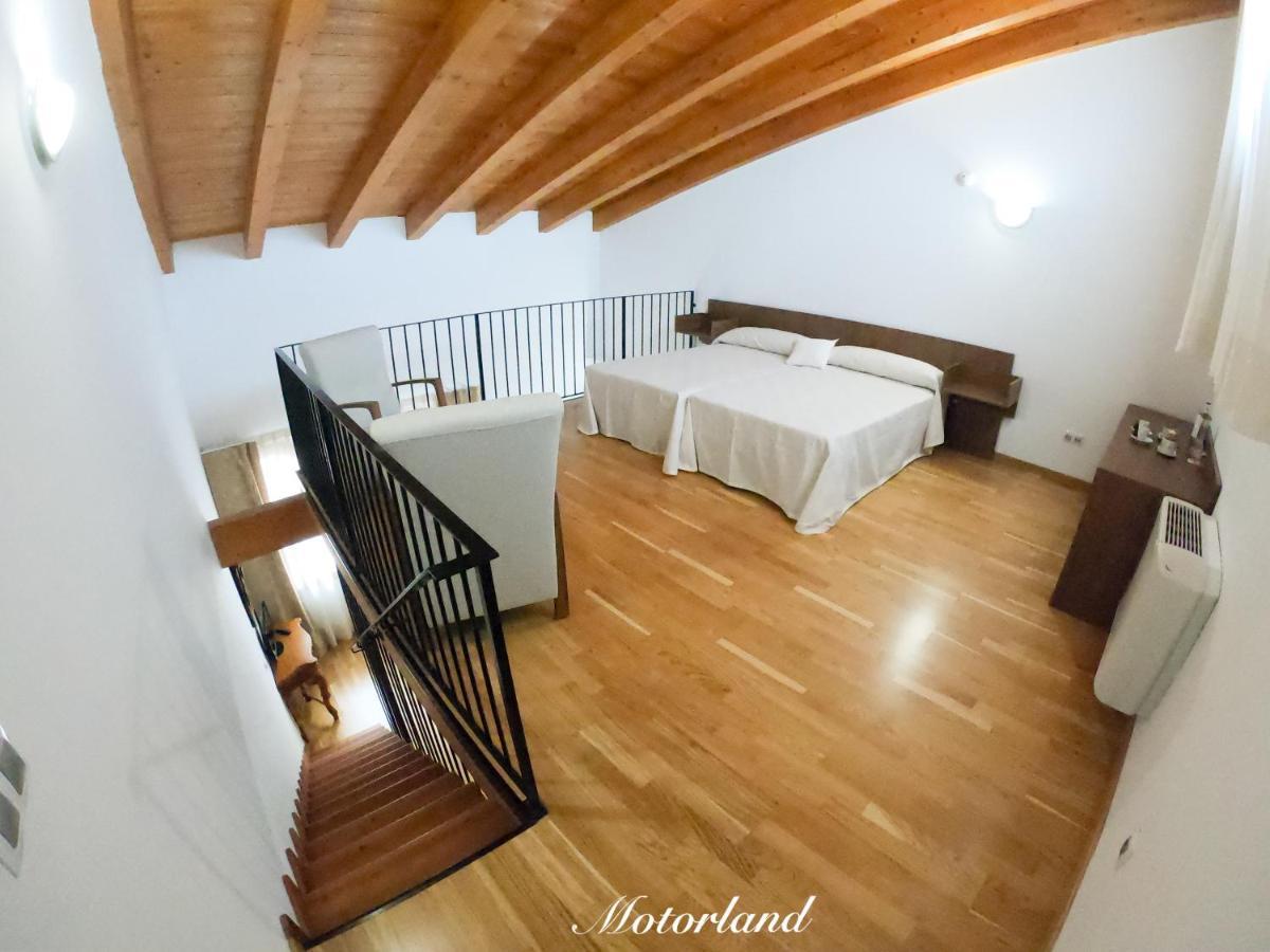 Hotel Baron Andilla Valdealgorfa Exteriér fotografie