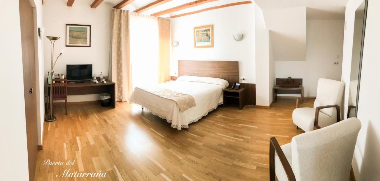 Hotel Baron Andilla Valdealgorfa Exteriér fotografie
