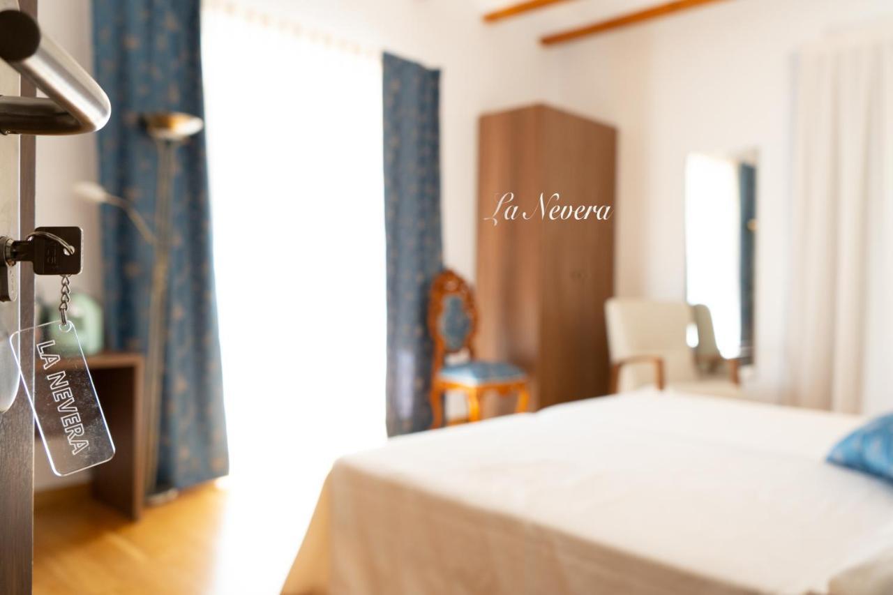 Hotel Baron Andilla Valdealgorfa Exteriér fotografie