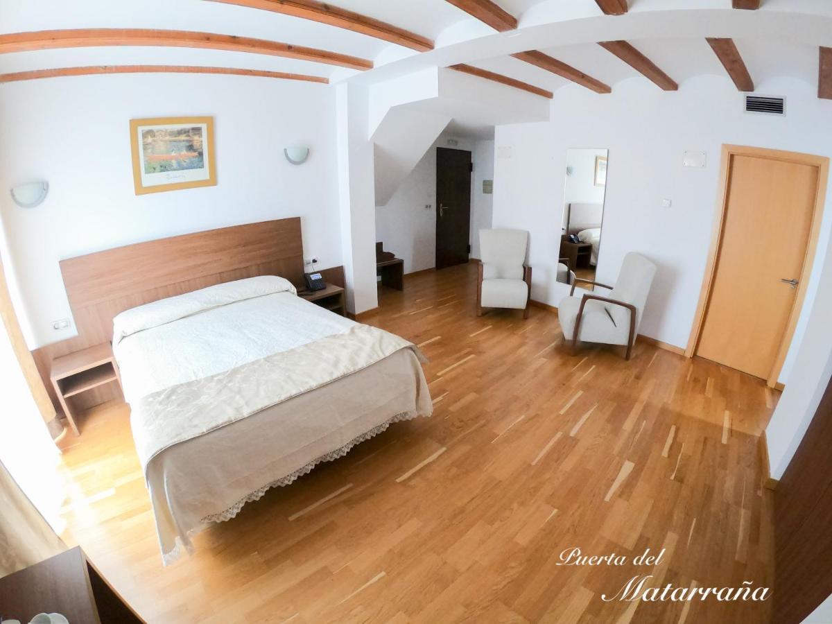 Hotel Baron Andilla Valdealgorfa Exteriér fotografie