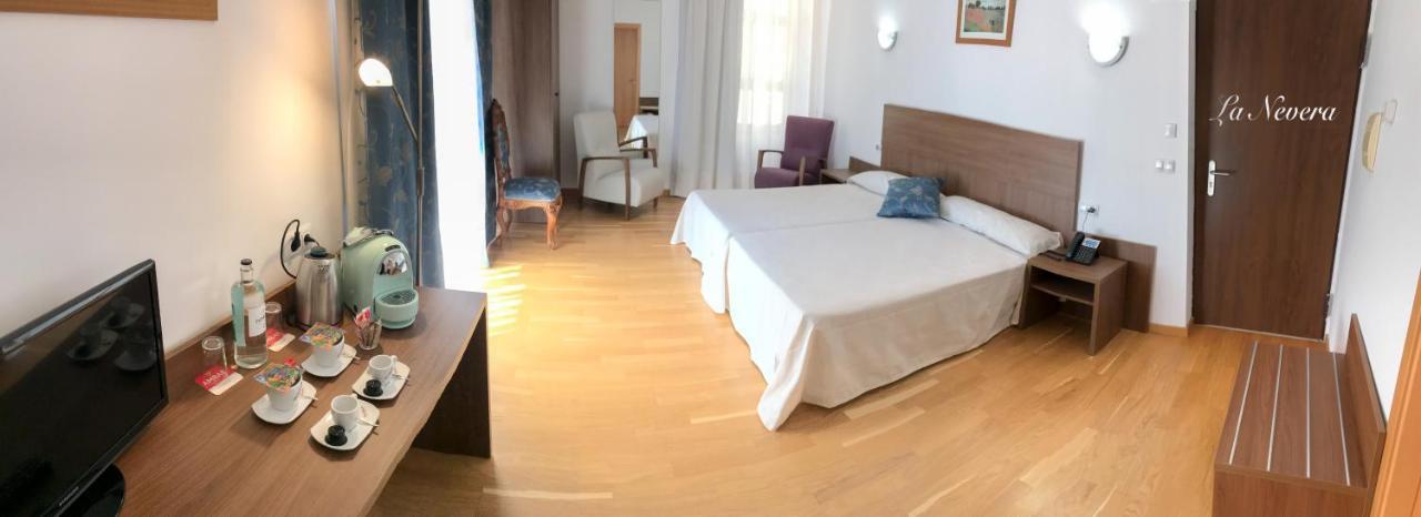 Hotel Baron Andilla Valdealgorfa Exteriér fotografie