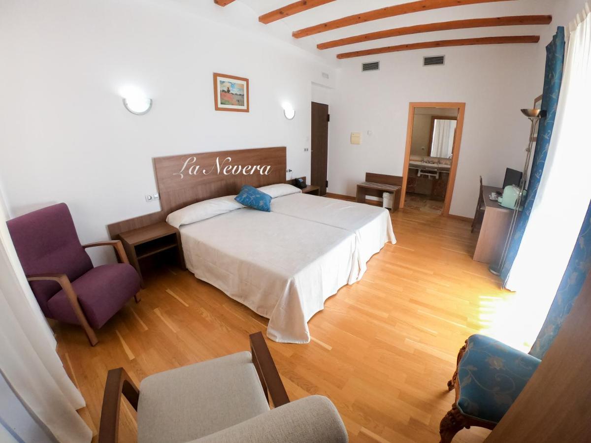 Hotel Baron Andilla Valdealgorfa Exteriér fotografie
